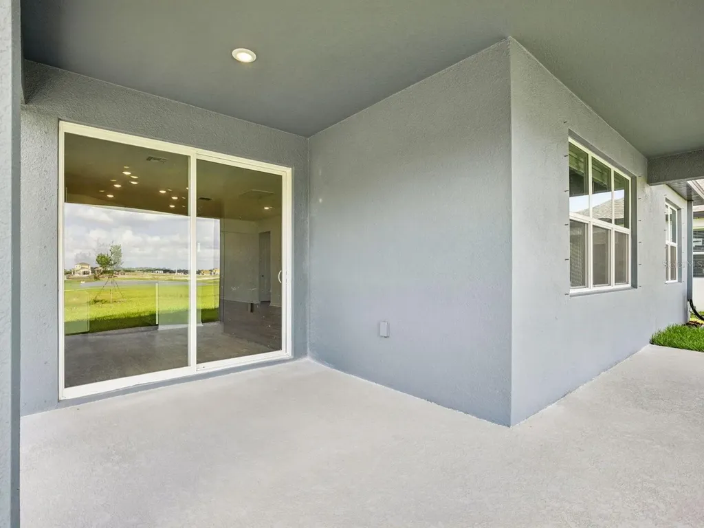 9016 Venetia Court Palmetto FL 34221