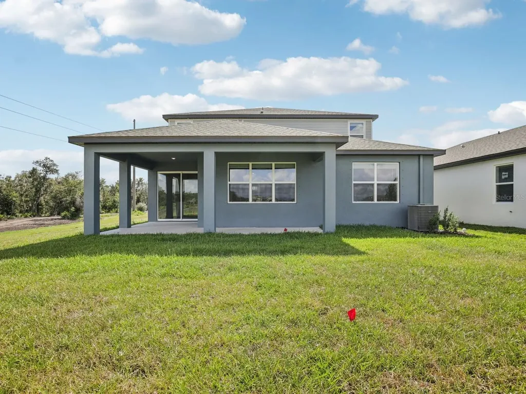 9016 Venetia Court Palmetto FL 34221
