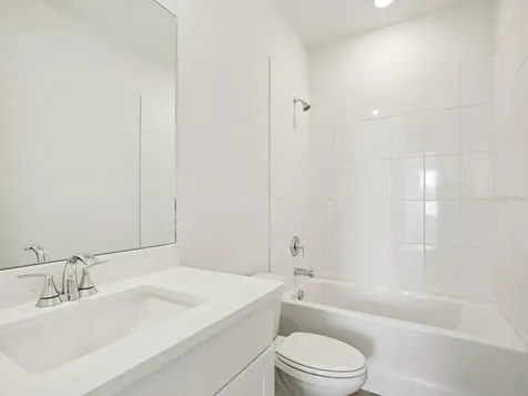 9016 Venetia Court Palmetto FL 34221