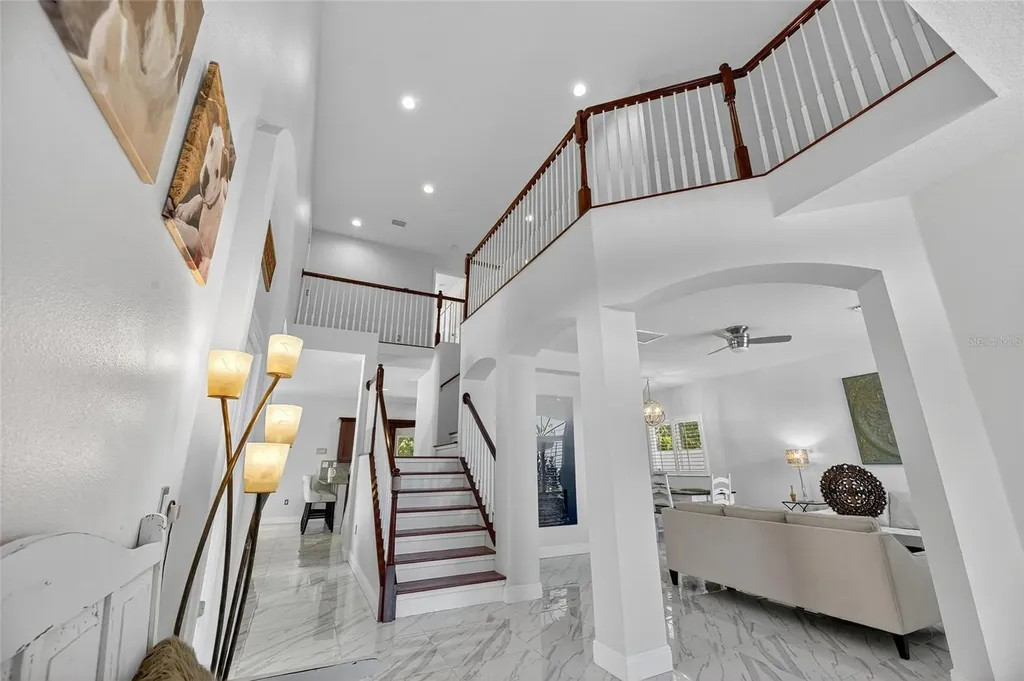 382 Rosalind Lane Oldsmar FL 34677