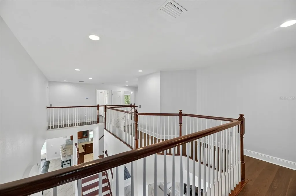 382 Rosalind Lane Oldsmar FL 34677
