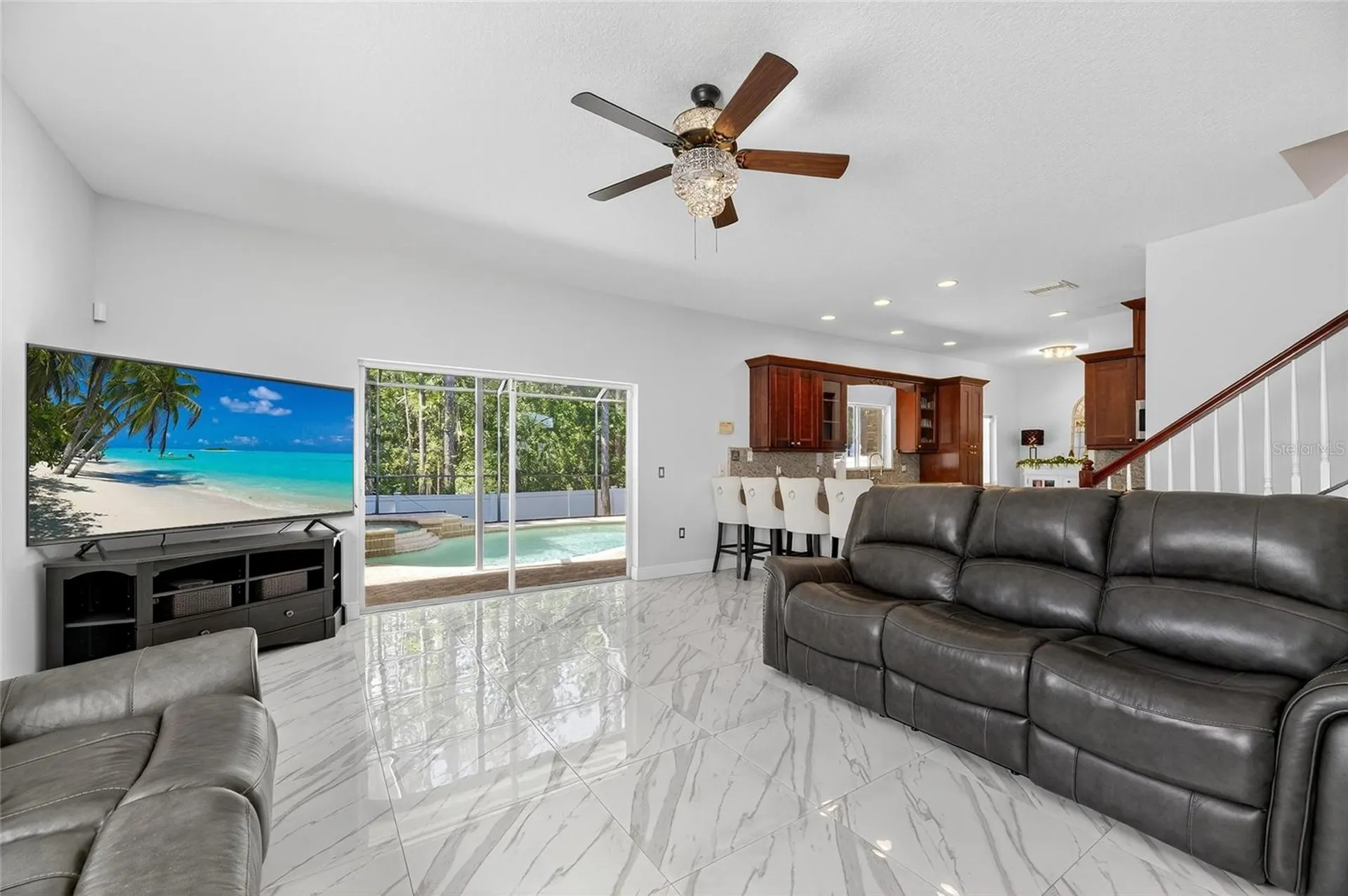 382 Rosalind Lane Oldsmar FL 34677