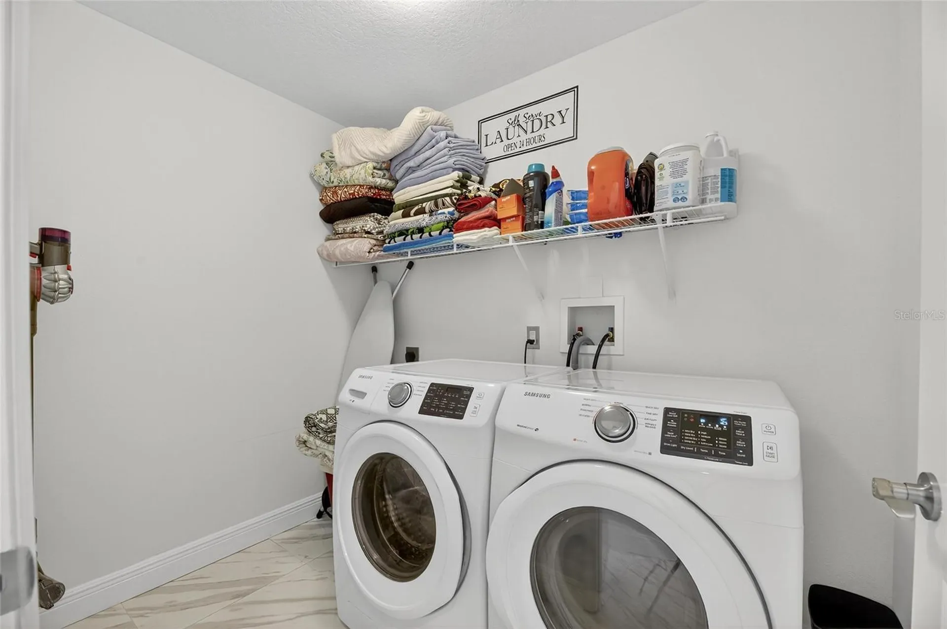 382 Rosalind Lane Oldsmar FL 34677
