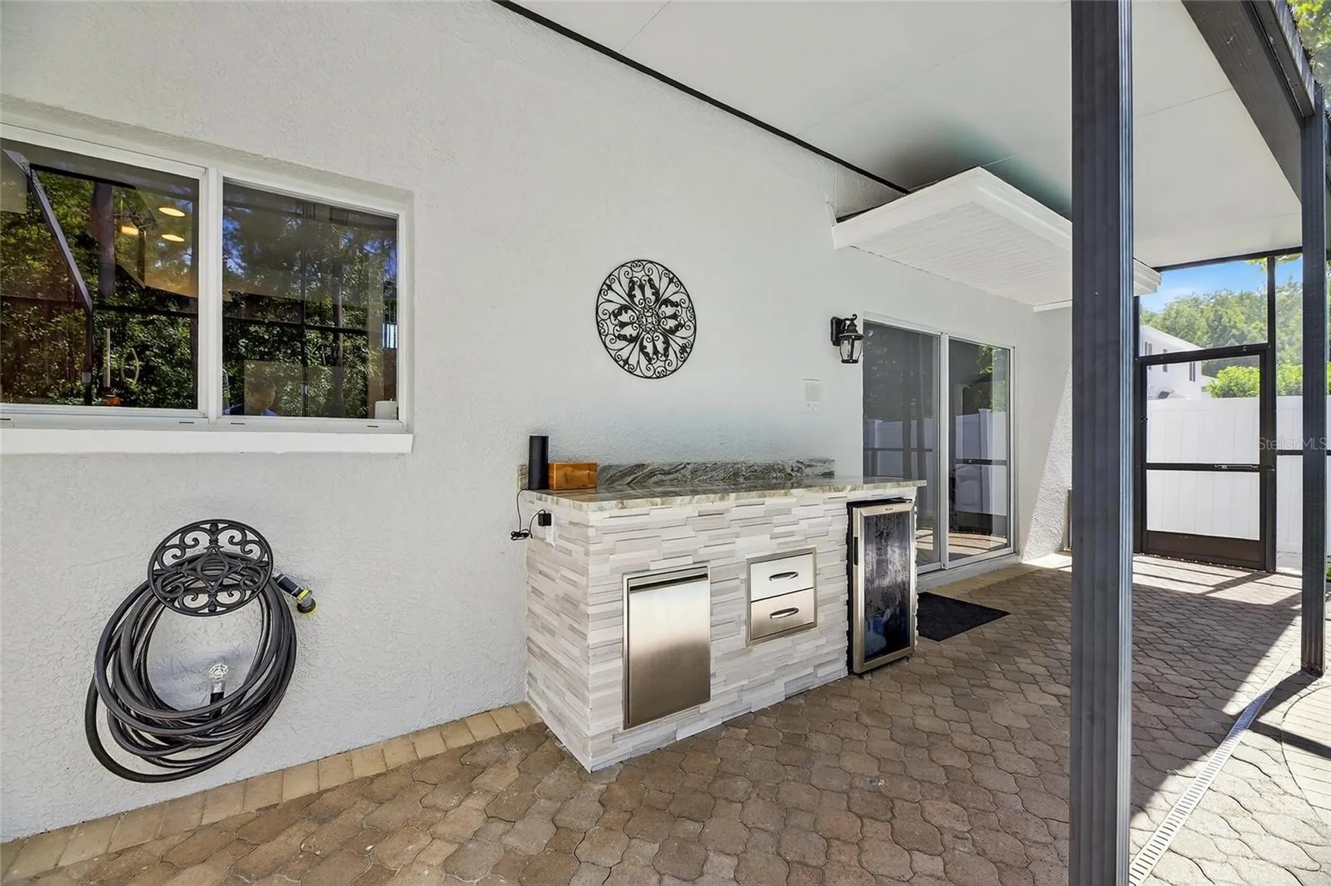382 Rosalind Lane Oldsmar FL 34677