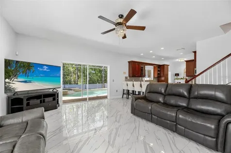 382 Rosalind Lane Oldsmar FL 34677