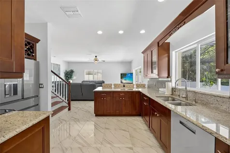 382 Rosalind Lane Oldsmar FL 34677