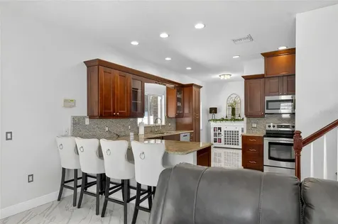 382 Rosalind Lane Oldsmar FL 34677