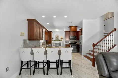 382 Rosalind Lane Oldsmar FL 34677