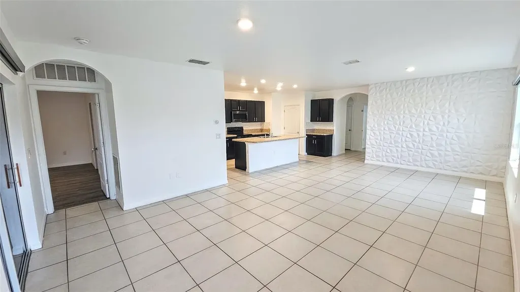 1724 Ranger Highlands Road Kissimmee FL 34744