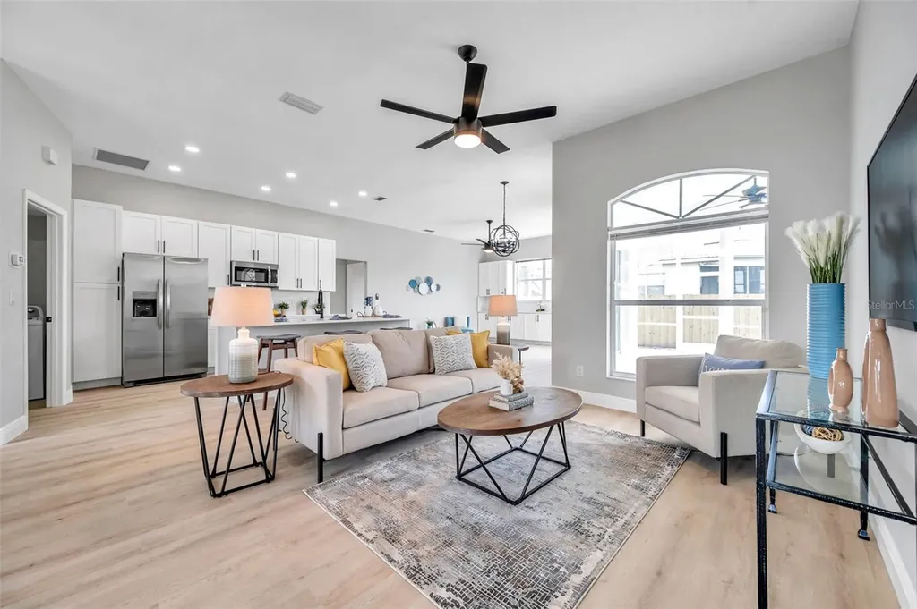 3720 72nd Avenue Circle E Sarasota FL 34243