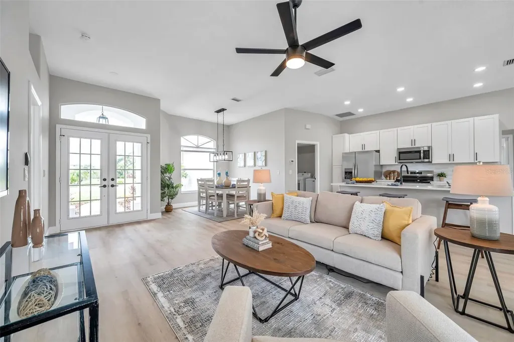3720 72nd Avenue Circle E Sarasota FL 34243