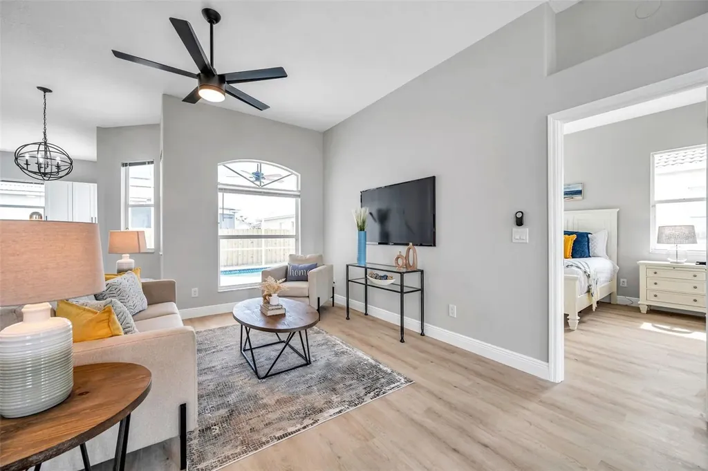 3720 72nd Avenue Circle E Sarasota FL 34243