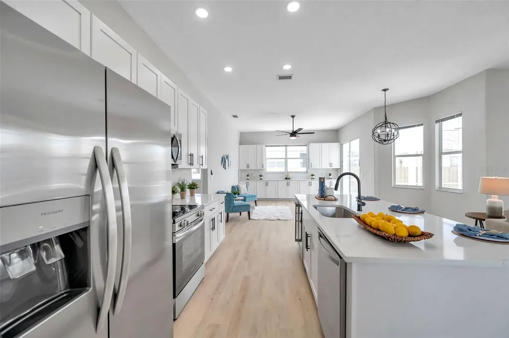 3720 72nd Avenue Circle E Sarasota FL 34243
