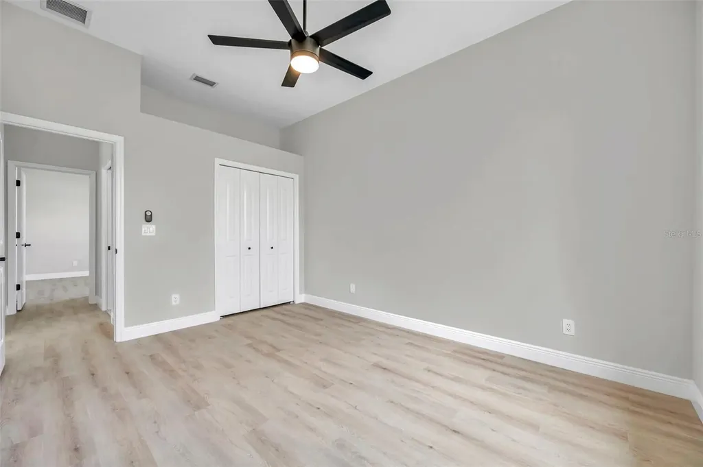 3720 72nd Avenue Circle E Sarasota FL 34243