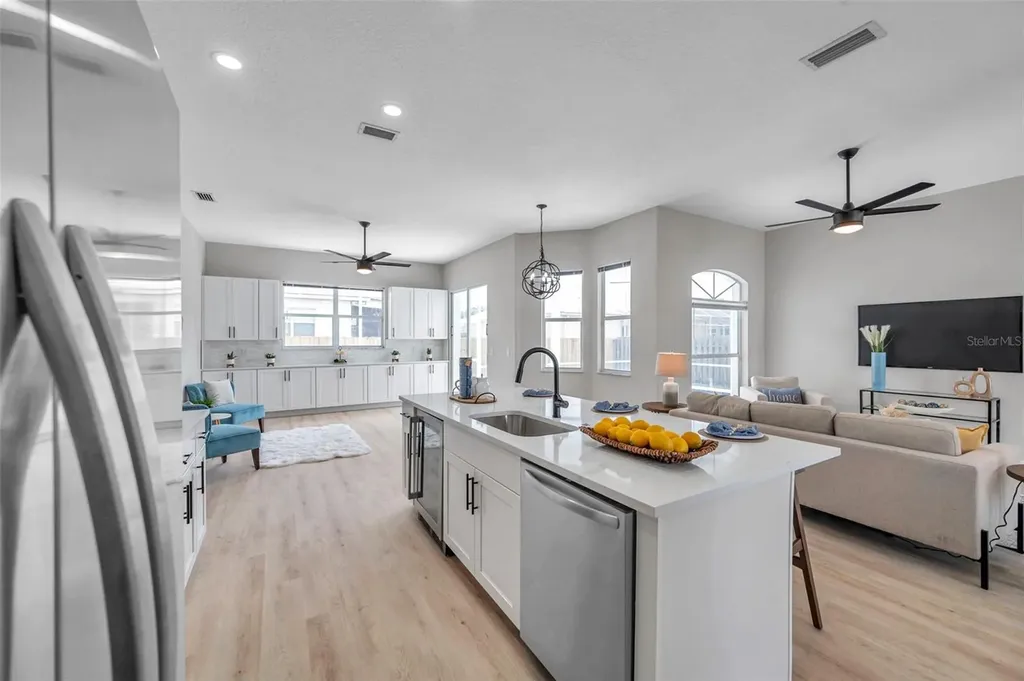 3720 72nd Avenue Circle E Sarasota FL 34243