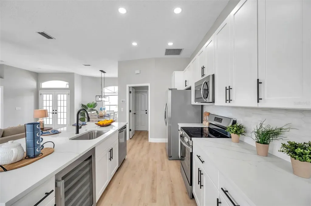 3720 72nd Avenue Circle E Sarasota FL 34243