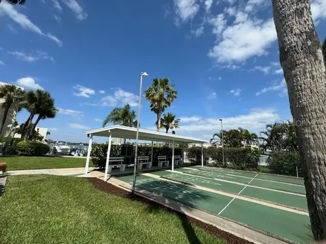 7400 Sun Island Drive S South Pasadena FL 33707