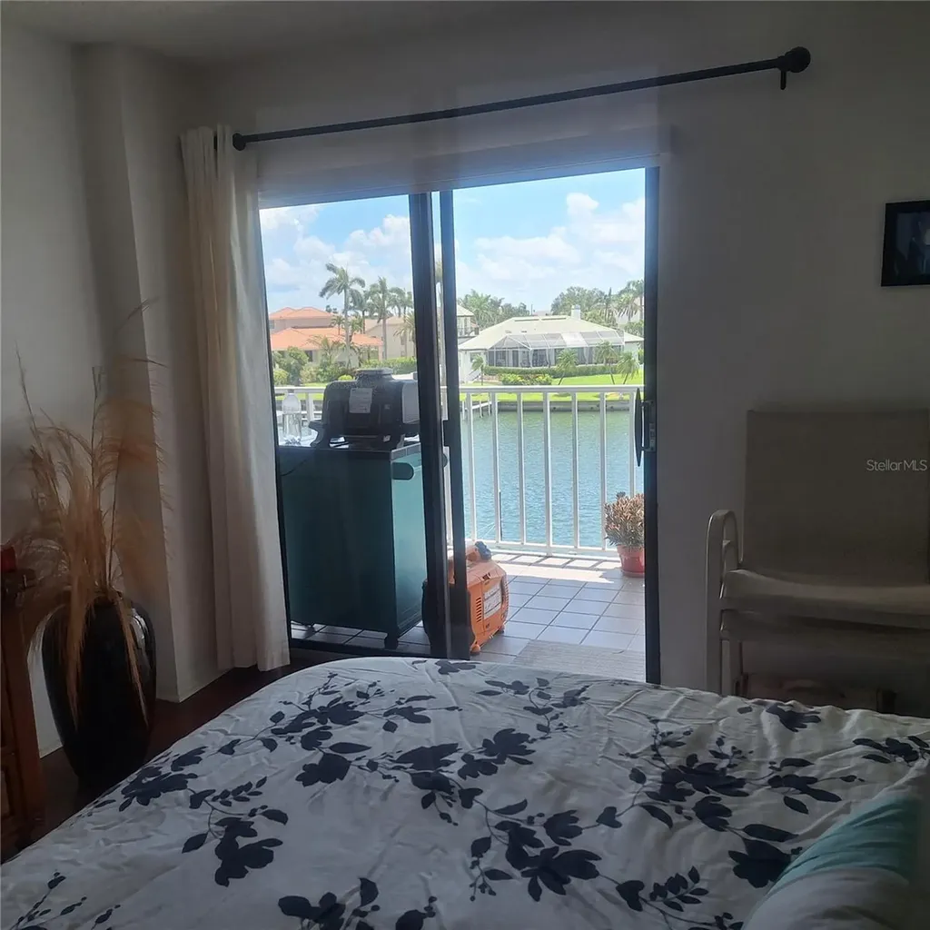 719 Pinellas Bayway S Tierra Verde FL 33715