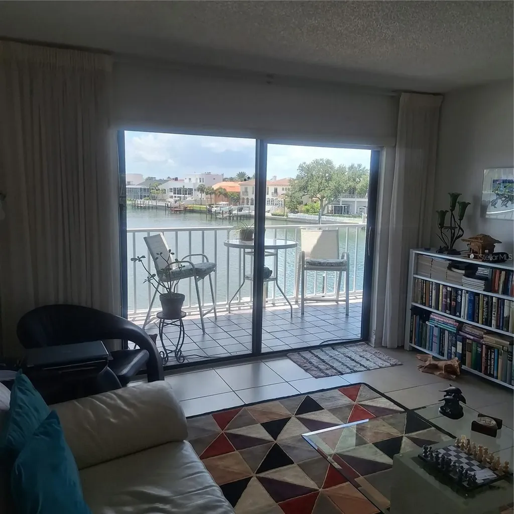 719 Pinellas Bayway S Tierra Verde FL 33715