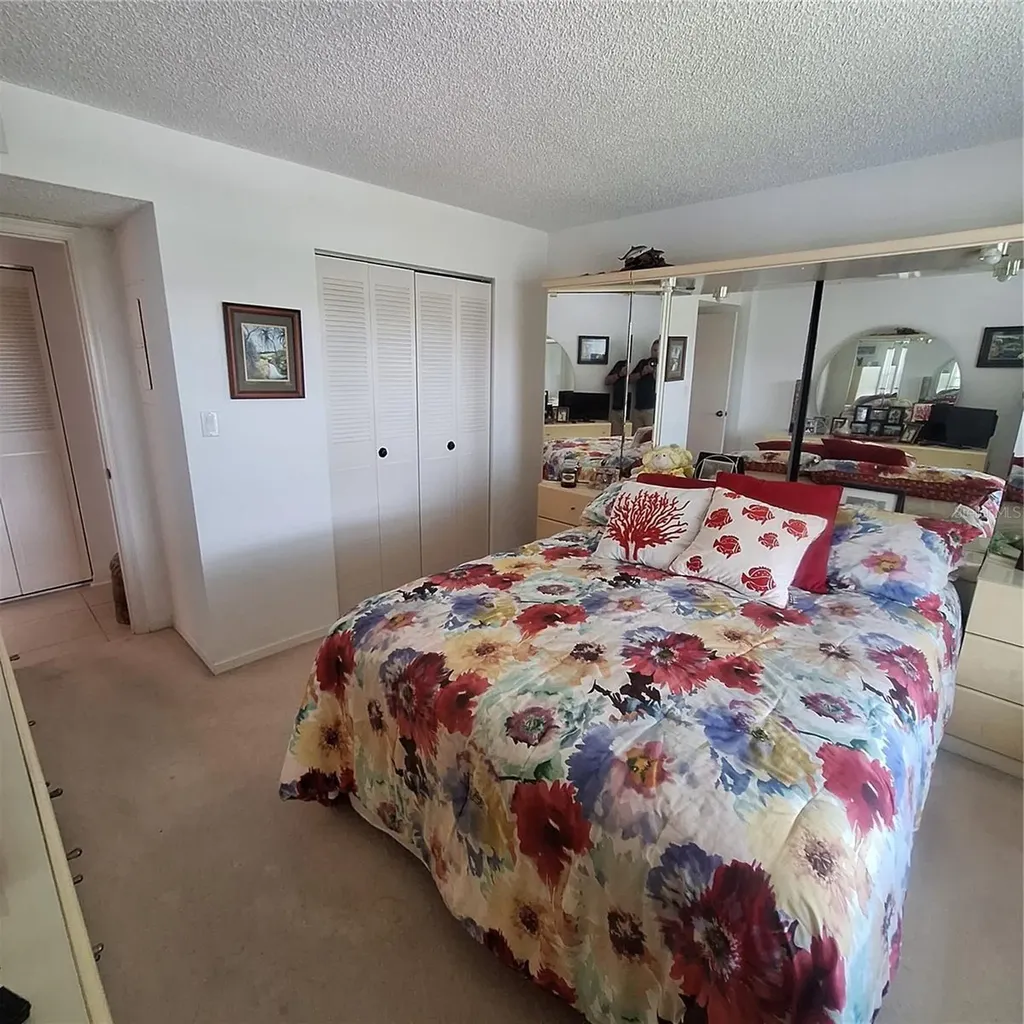 719 Pinellas Bayway S Tierra Verde FL 33715