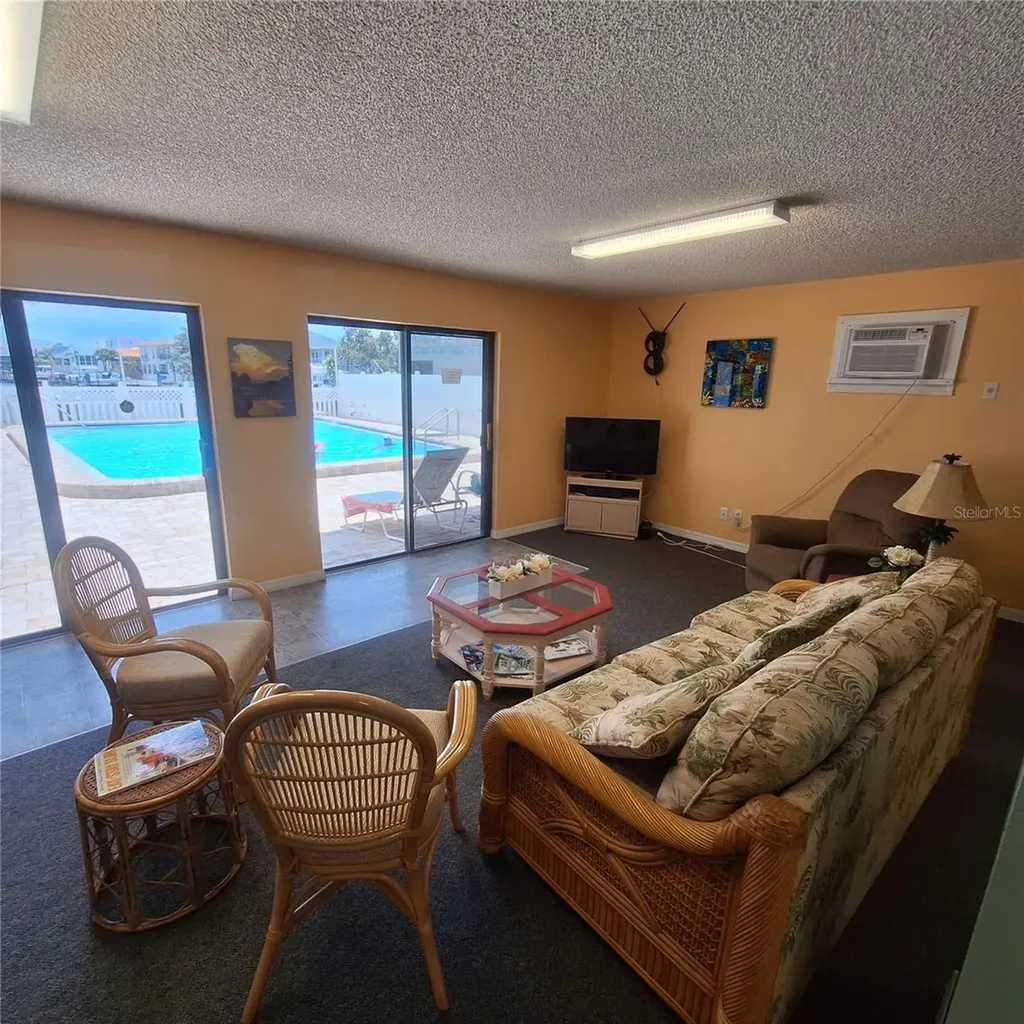 719 Pinellas Bayway S Tierra Verde FL 33715