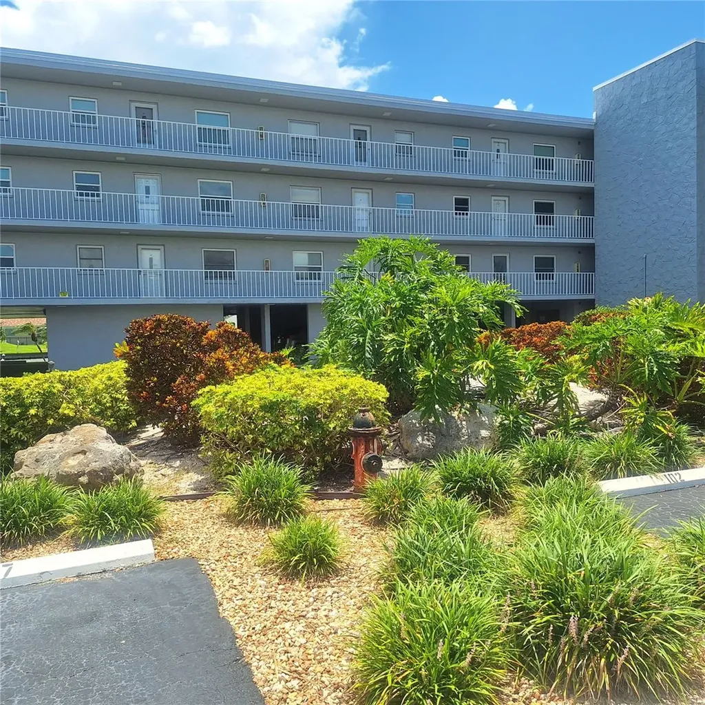 719 Pinellas Bayway S Tierra Verde FL 33715