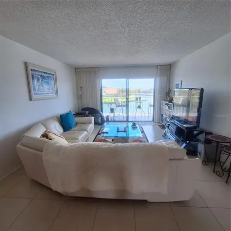 719 Pinellas Bayway S Tierra Verde FL 33715