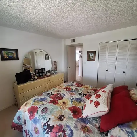 719 Pinellas Bayway S Tierra Verde FL 33715
