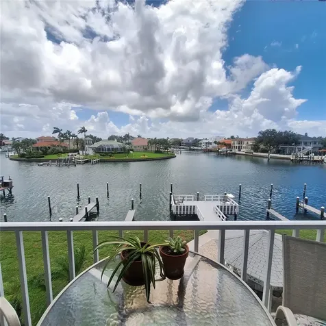 719 Pinellas Bayway S Tierra Verde FL 33715