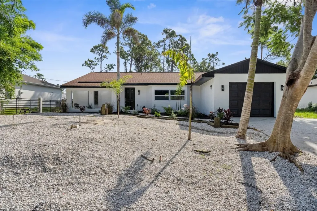 1390 Mccrory Street North Port FL 34286
