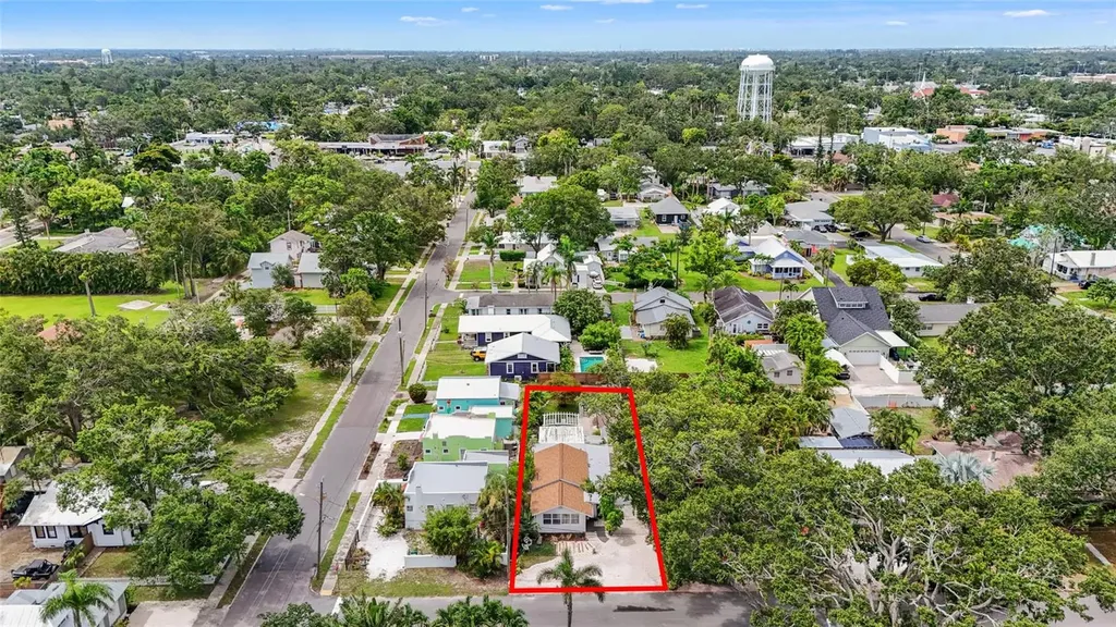 2705 2nd Avenue W Bradenton FL 34205
