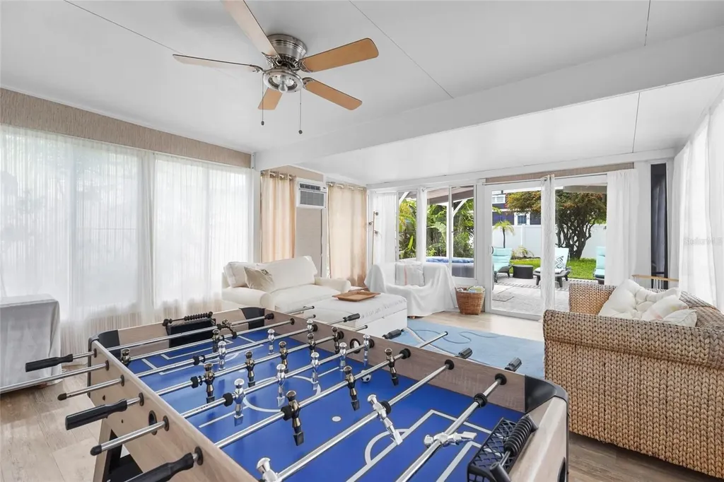 2705 2nd Avenue W Bradenton FL 34205