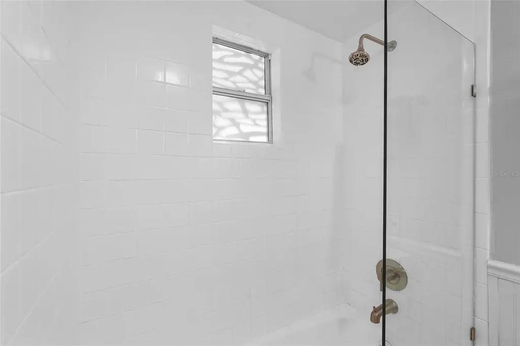2705 2nd Avenue W Bradenton FL 34205