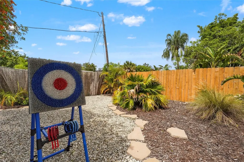 2705 2nd Avenue W Bradenton FL 34205