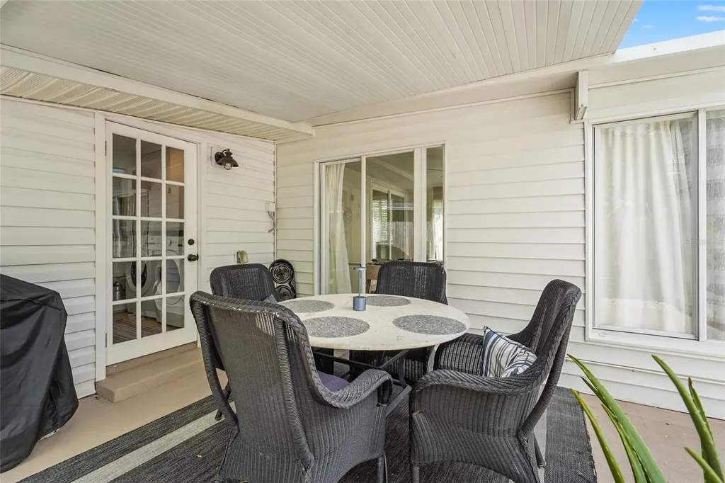 2705 2nd Avenue W Bradenton FL 34205