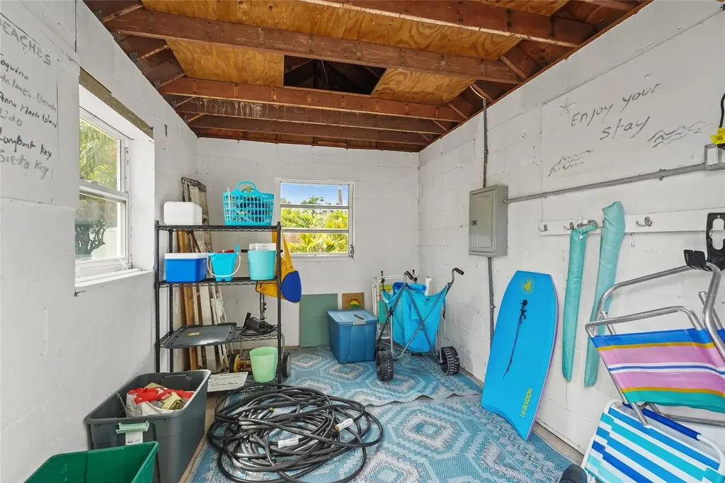 2705 2nd Avenue W Bradenton FL 34205
