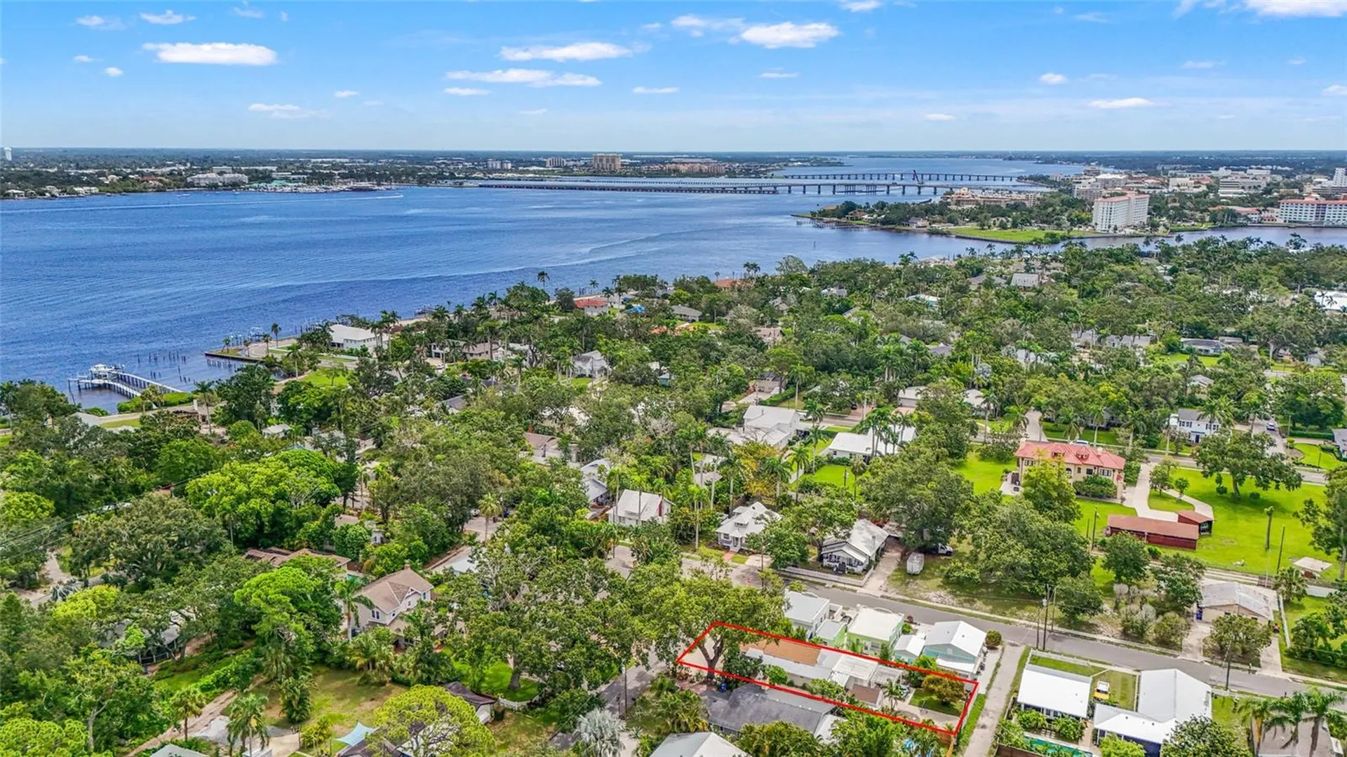 2705 2nd Avenue W Bradenton FL 34205