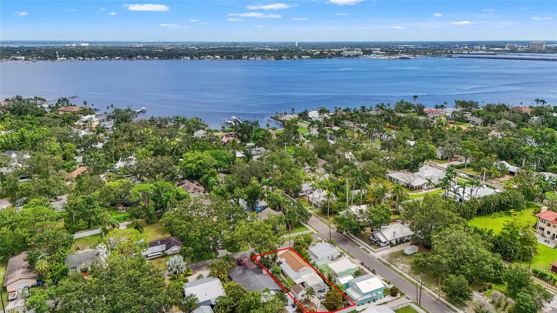 2705 2nd Avenue W Bradenton FL 34205