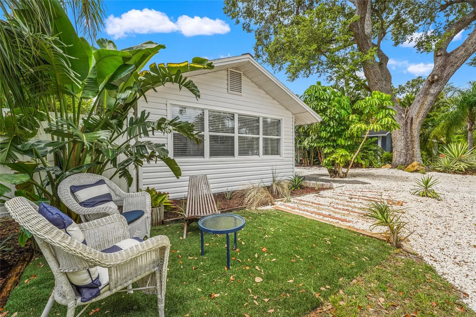 2705 2nd Avenue W Bradenton FL 34205
