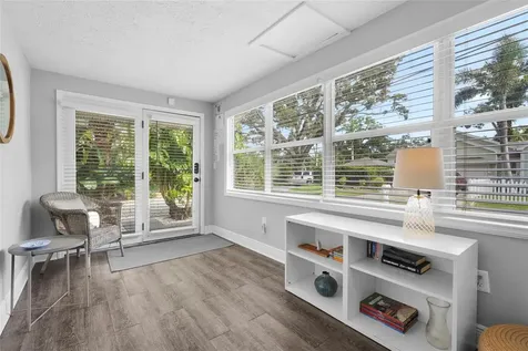 2705 2nd Avenue W Bradenton FL 34205