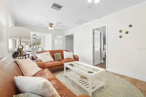 2705 2nd Avenue W Bradenton FL 34205
