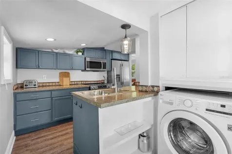 2705 2nd Avenue W Bradenton FL 34205