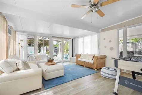 2705 2nd Avenue W Bradenton FL 34205
