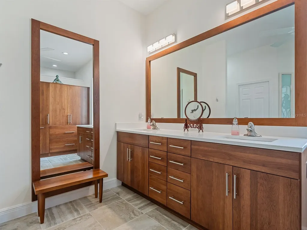 8348 Bridgeport Bay Circle Mount Dora FL 32757