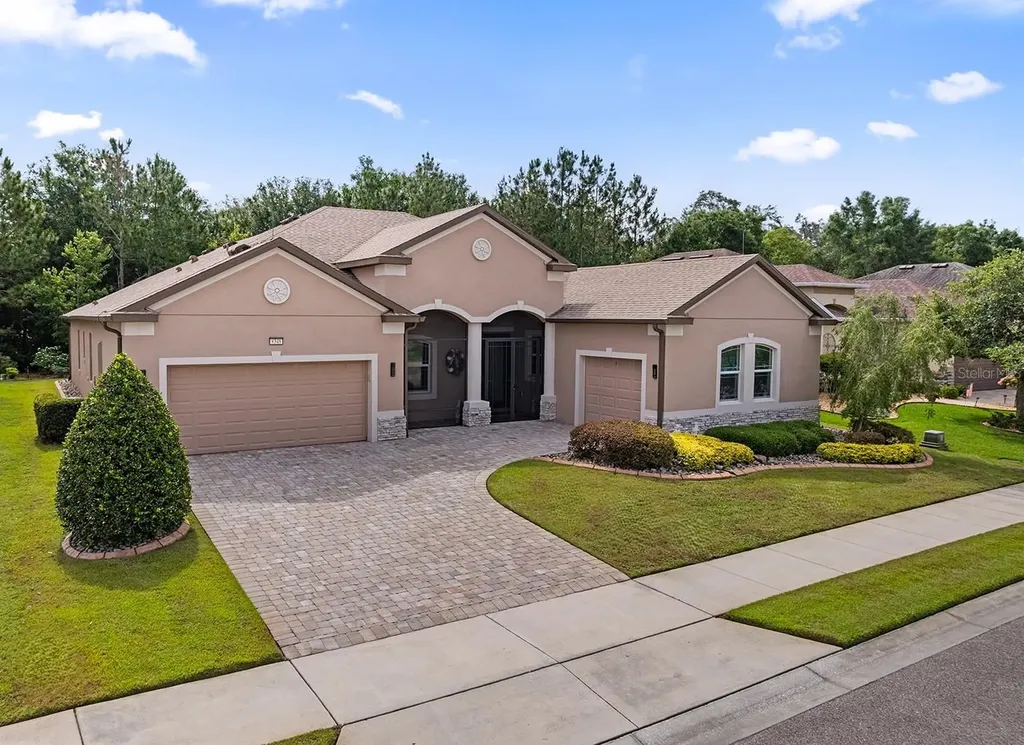 8348 Bridgeport Bay Circle Mount Dora FL 32757