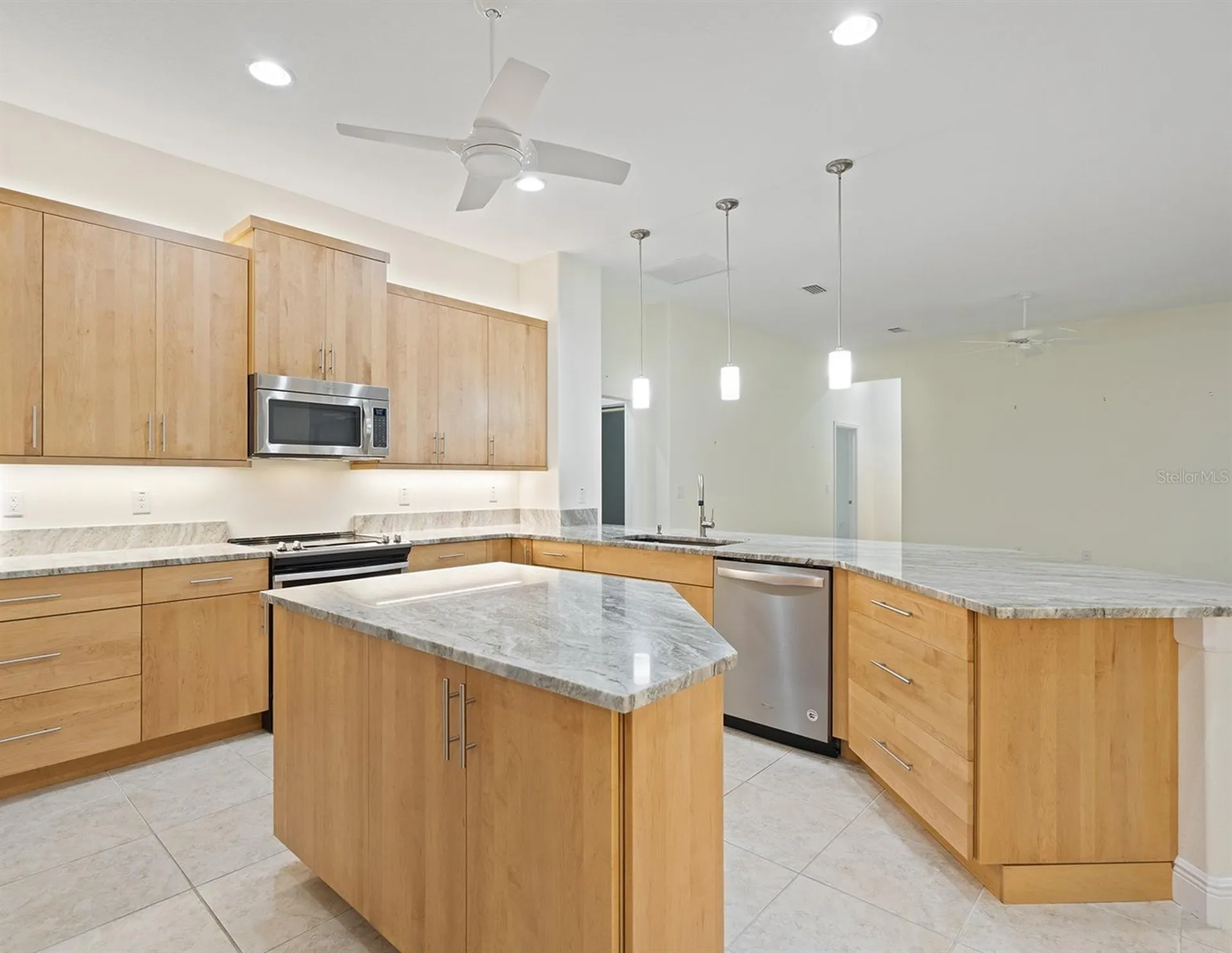 8348 Bridgeport Bay Circle Mount Dora FL 32757