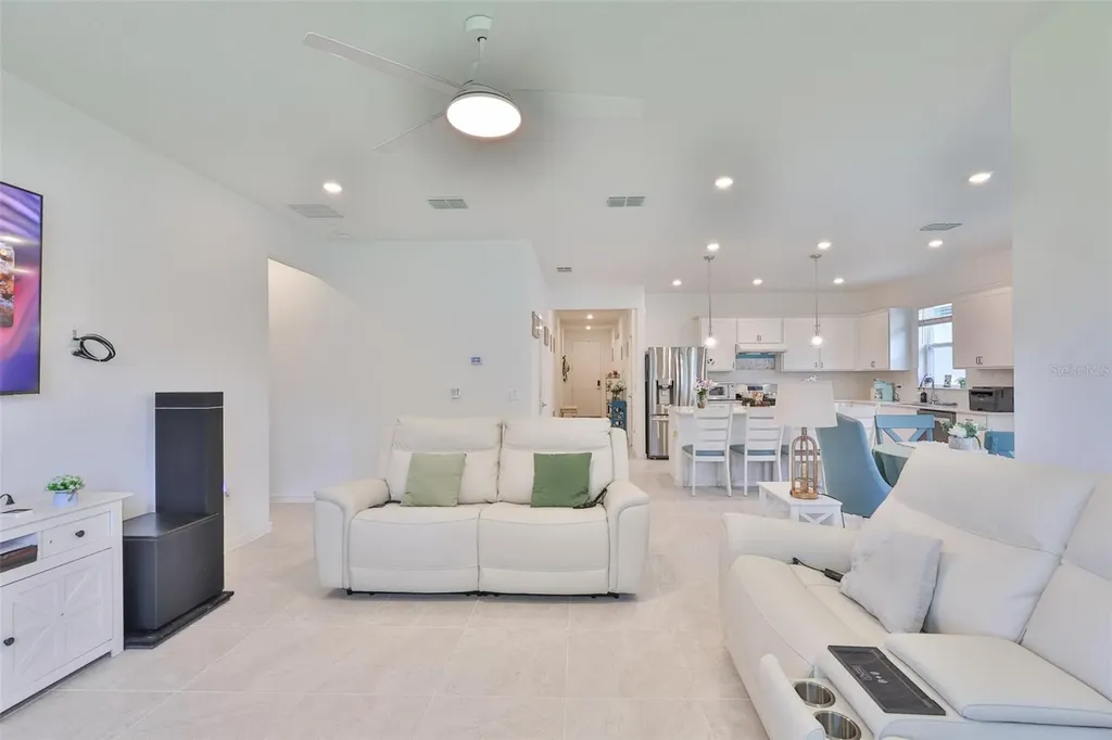 2948 Forest Meadow Avenue Valrico FL 33594