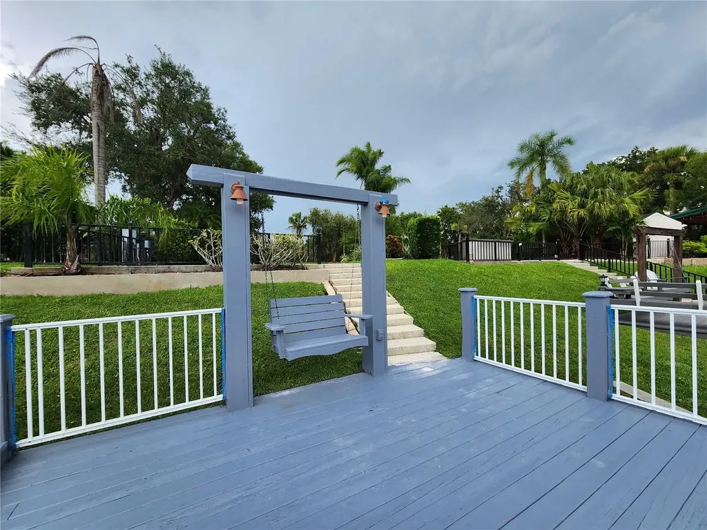 570 Waterway Drive Lake Wales FL 33898