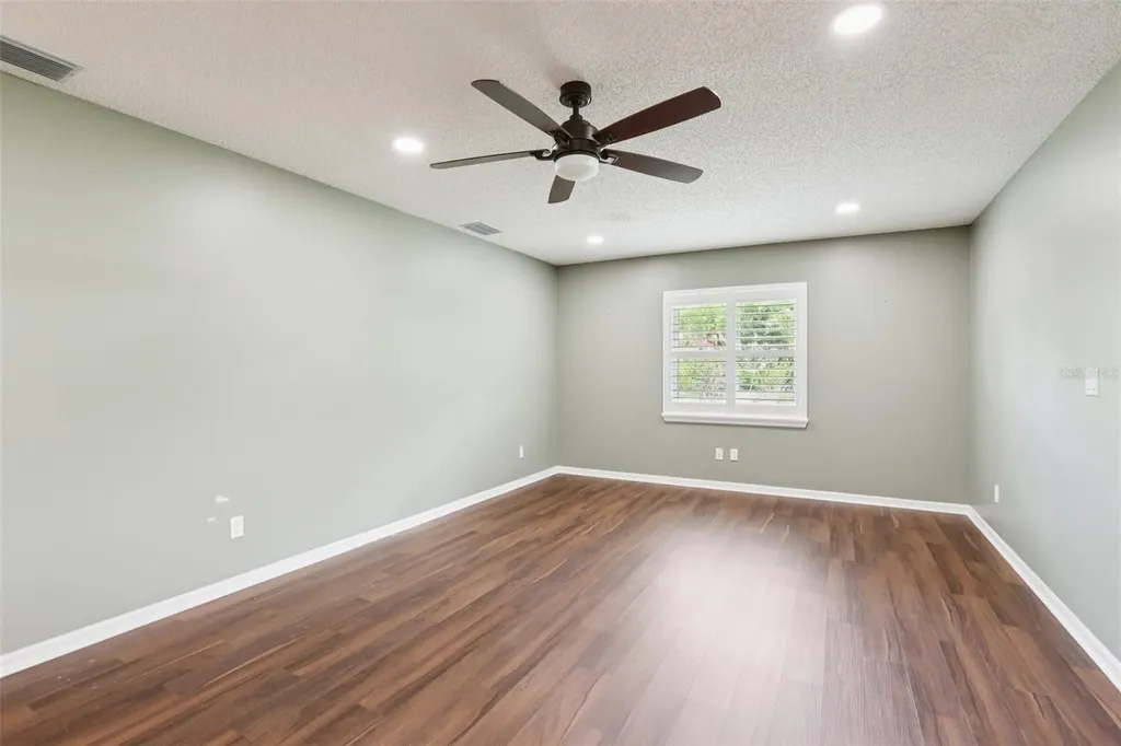 1812 New Bedford Drive Sun City Center FL 33573