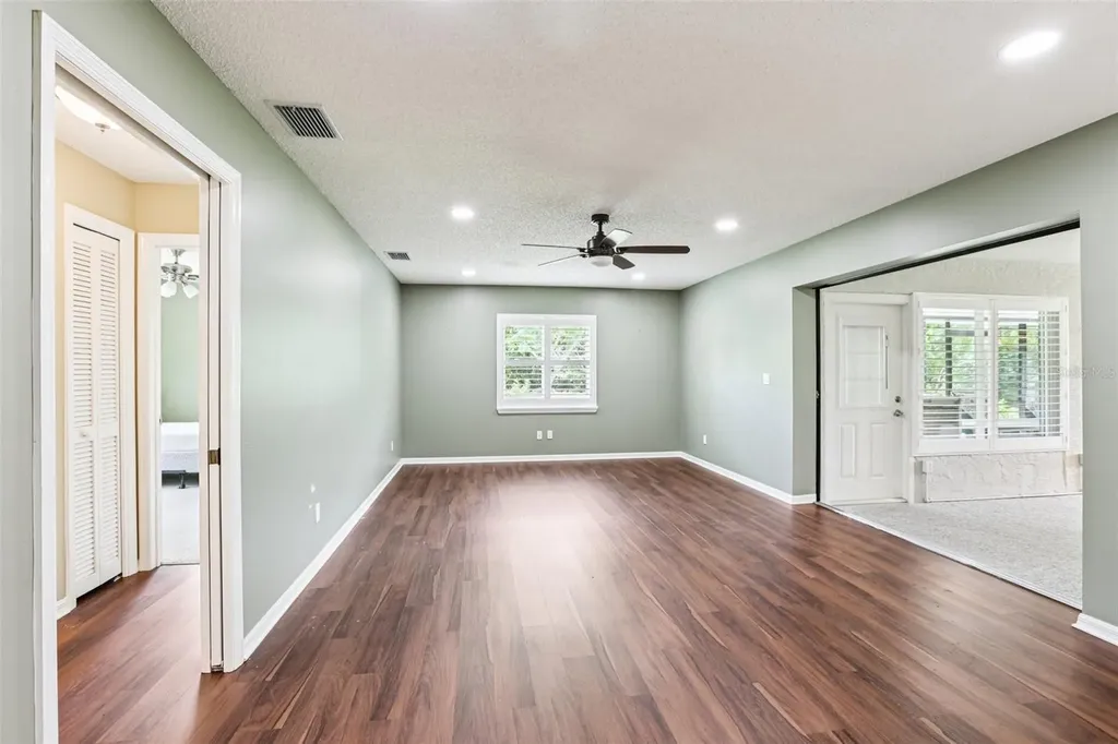 1812 New Bedford Drive Sun City Center FL 33573